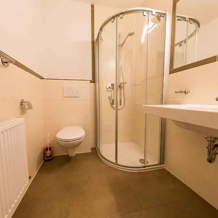 In With One-bedroom 2